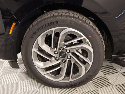 New 2026 Lincoln Navigator Premiere AWD/4WD image 19