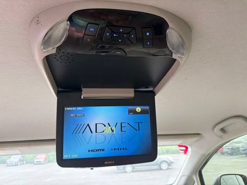 Used 2015 Nissan Quest SV FWD image 11