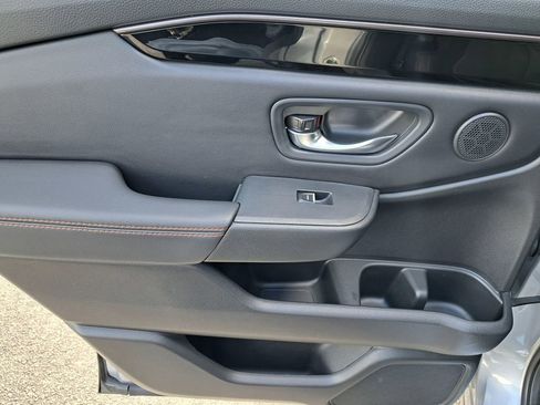 Used 2023 Honda Pilot TrailSport image 8