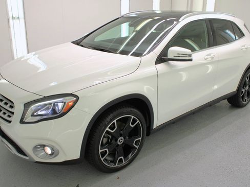 Used 2020 Mercedes-Benz GLA 250 w/ Convenience Package image 5