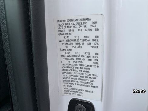 Used 2024 Ford F550 2WD Regular Cab Super Duty image 19
