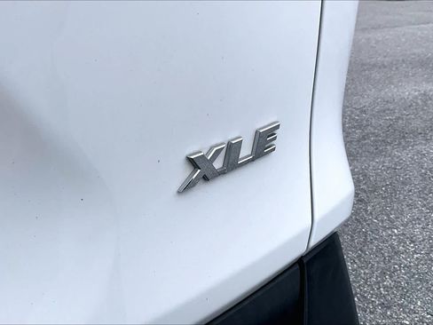 Used 2023 Toyota RAV4 XLE w/ Convenience Package FWD image 10