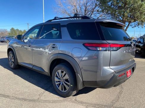 New 2025 Nissan Pathfinder SV image 3
