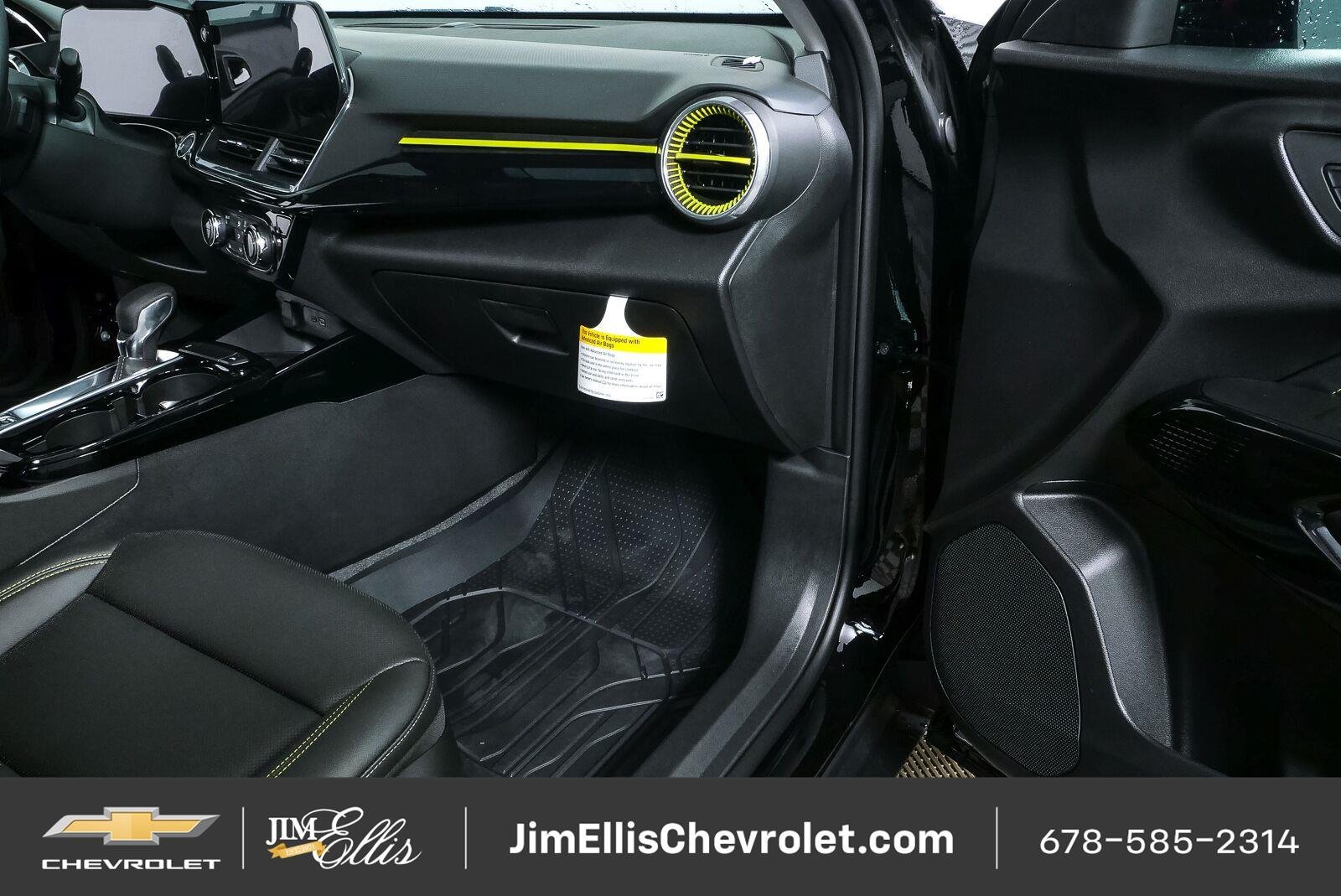 Used 2026 Chevrolet Trax ACTIV w/ Sunroof Package FWD image 24