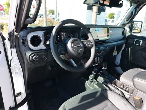 New 2026 Jeep Gladiator Sport image 10