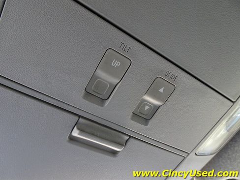 Used 2011 Toyota Sequoia Limited AWD/4WD image 30