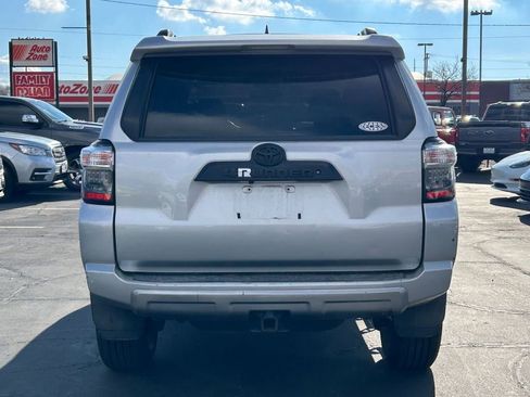 Used 2019 Toyota 4Runner TRD Off-Road image 5