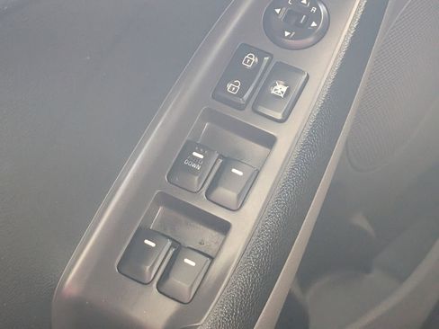 Used 2017 Kia Forte LX image 18