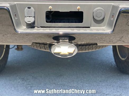 Used 2018 Chevrolet Silverado 1500 Custom w/ Custom Convenience Package AWD/4WD image 11