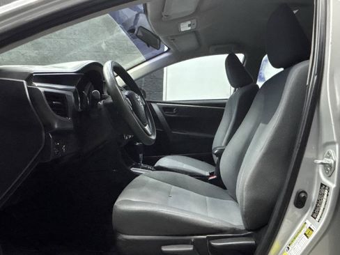Used 2015 Toyota Corolla L FWD image 15