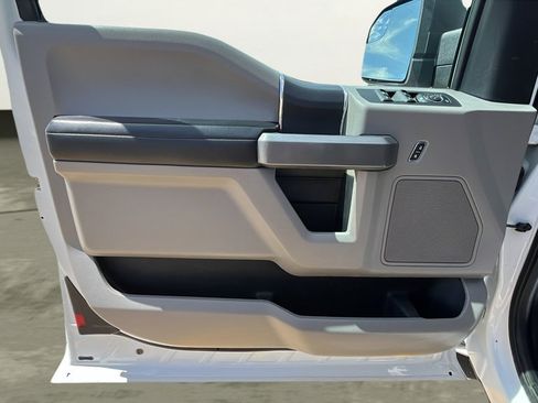 Used 2016 Ford F150 XLT w/ Equipment Group 301A Mid AWD/4WD image 15
