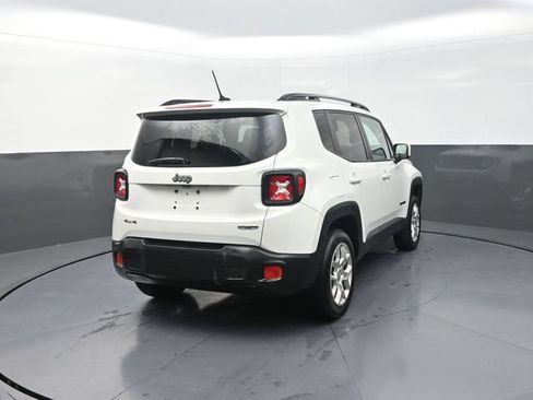 Used 2017 Jeep Renegade Latitude AWD/4WD image 8