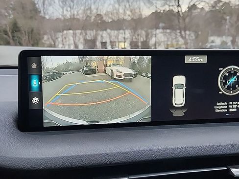 Used 2025 Genesis GV70 2.5T image 12