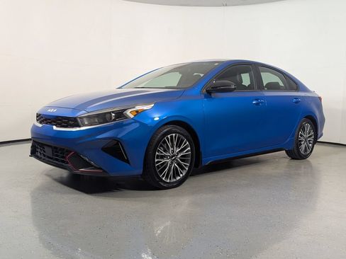 Used 2023 Kia Forte GT-Line w/ GT-Line Premium Package FWD image 3