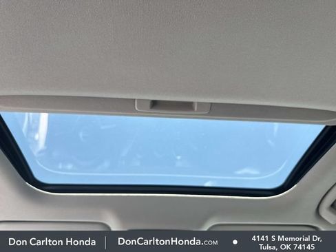 Used 2023 Nissan Sentra SR w/ SR Premium Package FWD image 14