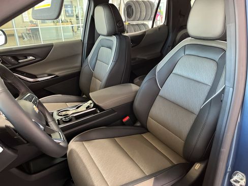 New 2026 Chevrolet Equinox LT w/ Convenience Package II FWD image 13