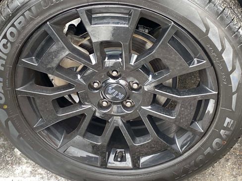 Used 2021 Kia Telluride EX w/ EX Premium Package image 29