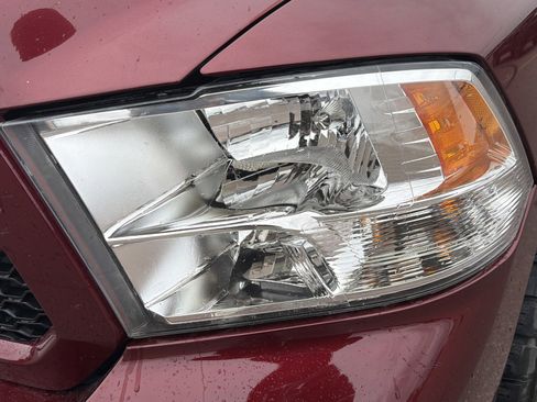 Used 2018 RAM 1500 Express w/ Express Value Package image 16