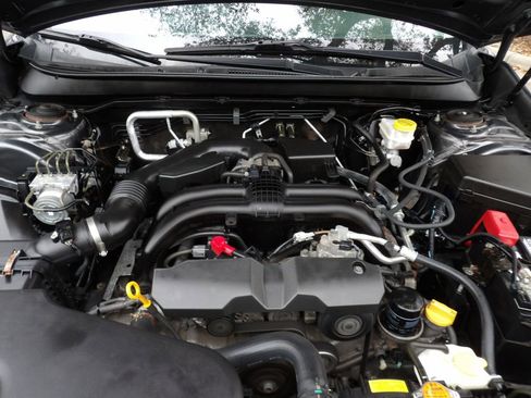 Used 2018 Subaru Outback 2.5i Limited image 27