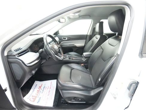 Used 2022 Jeep Compass Latitude w/ Convenience Group AWD/4WD image 16