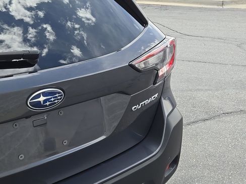 Used 2024 Subaru Outback Limited image 11