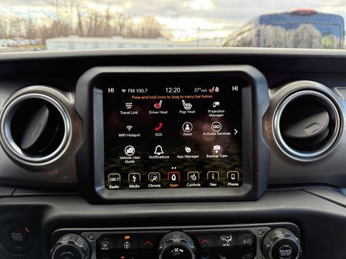 Used 2018 Jeep Wrangler Unlimited Sahara w/ Dual Top Group image 32