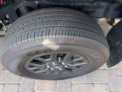 Used 2025 Toyota 4Runner SR5 AWD/4WD image 16
