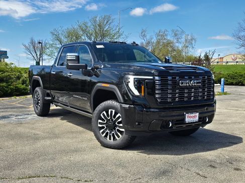 New 2026 GMC Sierra 2500 Denali Ultimate w/ Snow Plow Prep/Camper Package AWD/4WD image 2