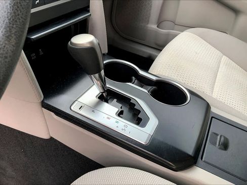 Used 2013 Toyota Camry LE FWD image 15