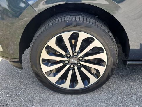 Used 2022 Lincoln Navigator L Reserve image 7