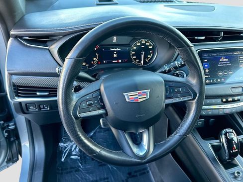 Used 2023 Cadillac XT4 Sport AWD/4WD image 11