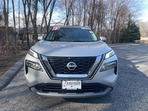 Used 2023 Nissan Rogue SV w/ SV Premium B Package AWD/4WD image 2