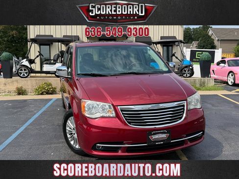 Used 2015 Chrysler Town & Country Touring-L w/ Driver Convenience Group FWD image 1
