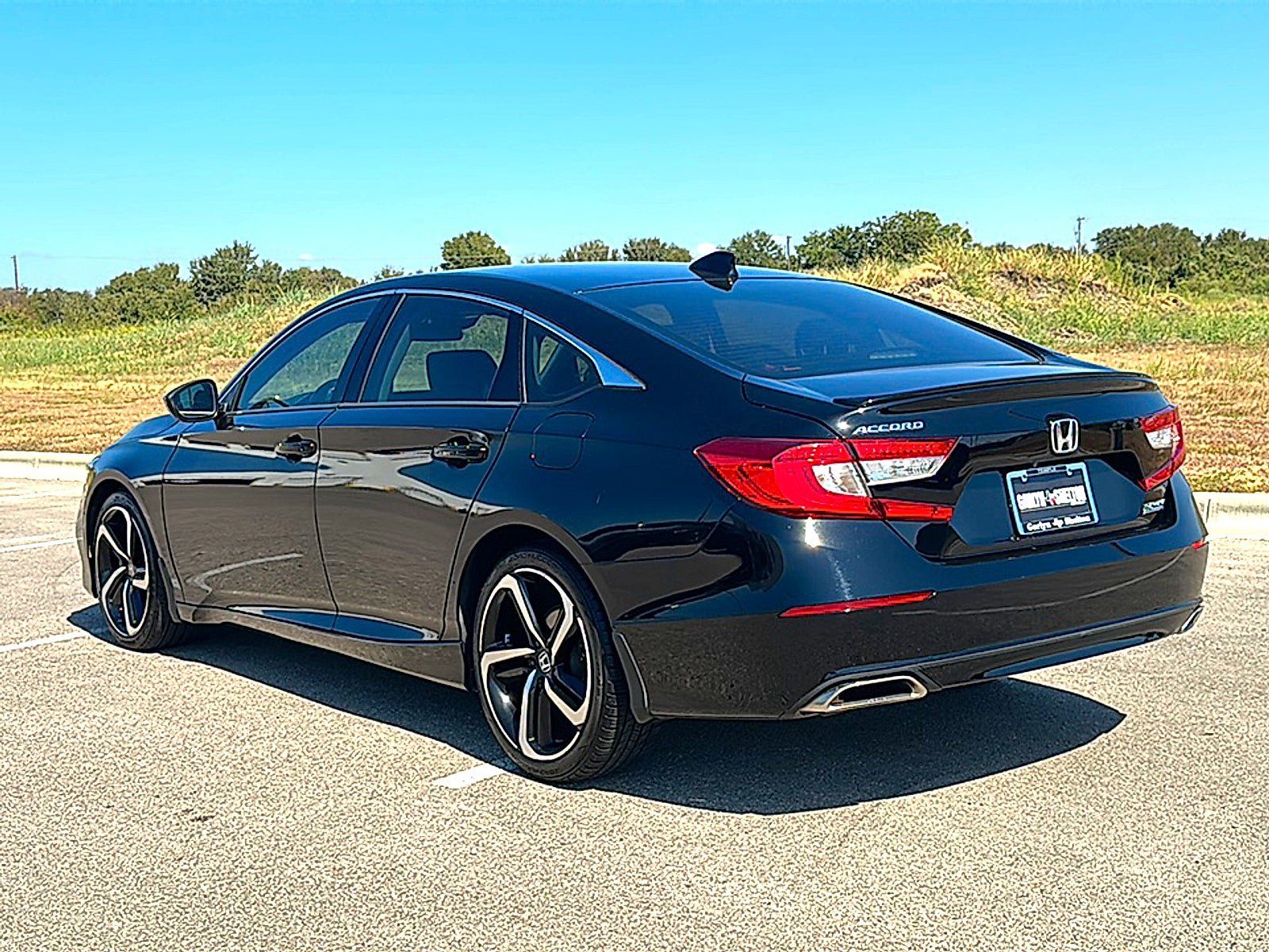 Used 2021 Honda Accord Sport Special Edition image 6