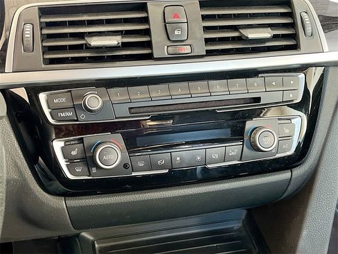 Used 2018 BMW 330i xDrive Sedan w/ Convenience Package image 16