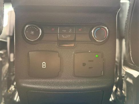 Used 2017 Ford Explorer Limited w/ Equipment Group 301A AWD/4WD image 36