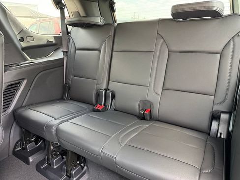 New 2026 GMC Yukon Denali RWD image 9