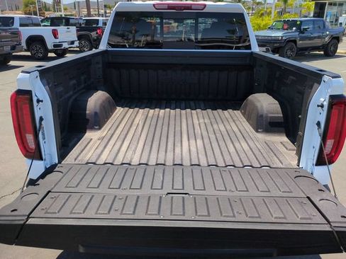 New 2026 GMC Sierra 1500 AT4 w/ AT4 Premium Package AWD/4WD image 27