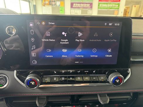 Used 2024 Chevrolet Colorado Z71 w/ Z71 Convenience Package 2 image 19