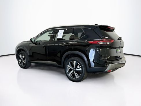 Used 2026 Nissan Rogue SL AWD/4WD image 5