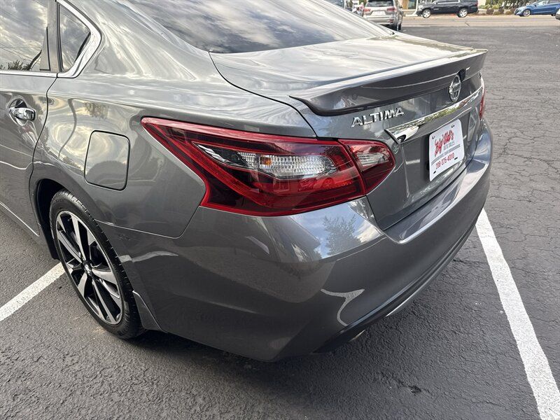 Used 2018 Nissan Altima 2.5 SR FWD image 7
