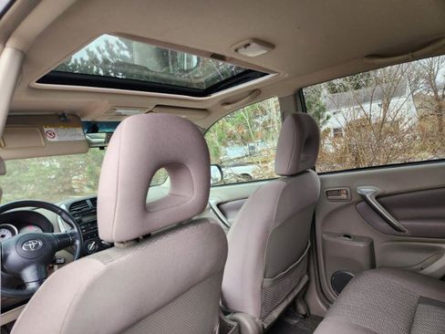 Used 2004 Toyota RAV4 2WD image 11