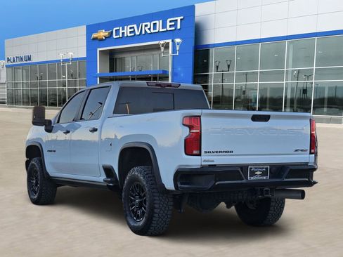 Certified 2025 Chevrolet Silverado 2500 ZR2 w/ Technology Package image 4