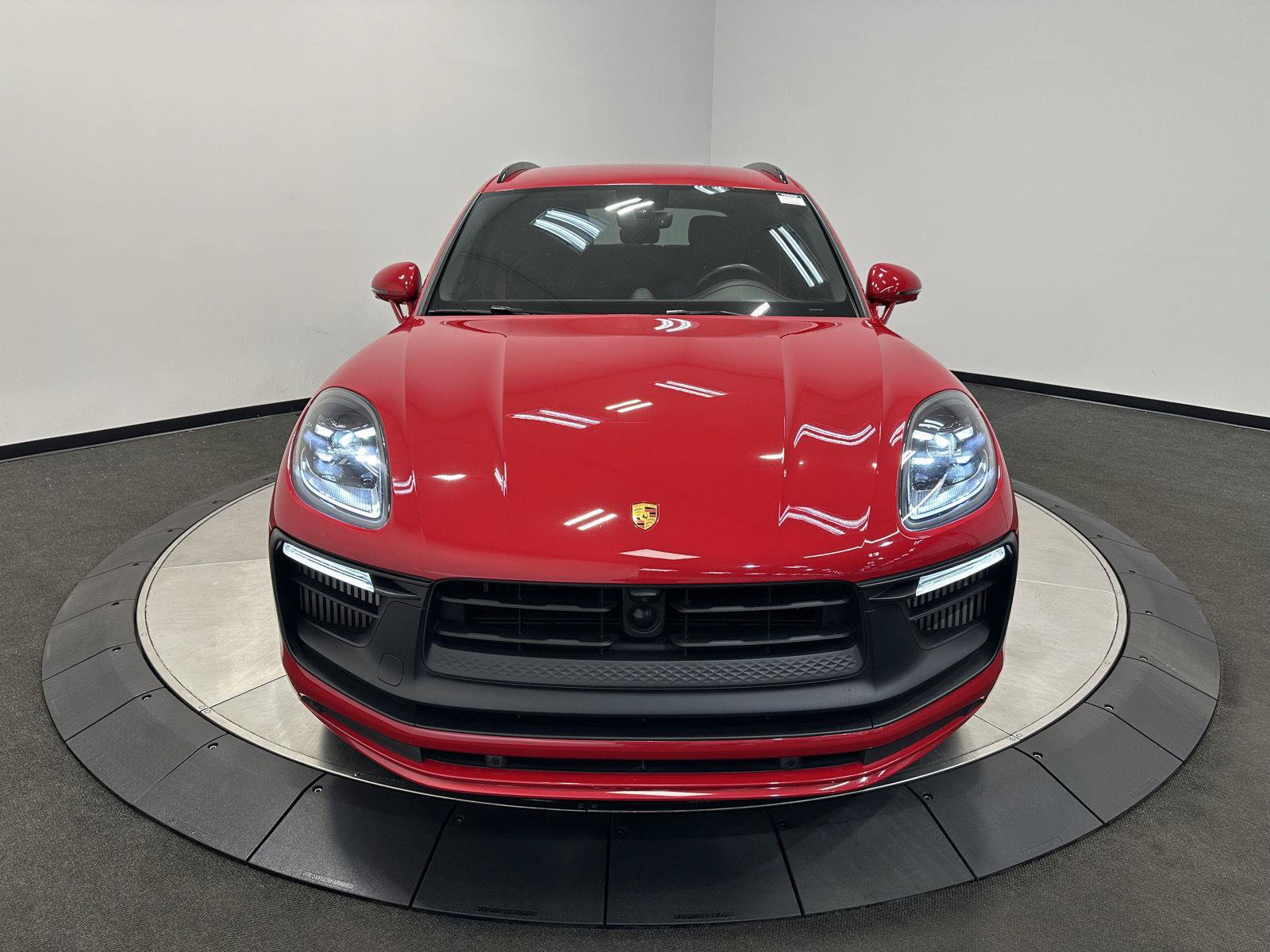 Certified 2023 Porsche Macan GTS AWD/4WD image 10
