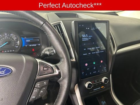Used 2024 Ford Edge SEL AWD/4WD image 3