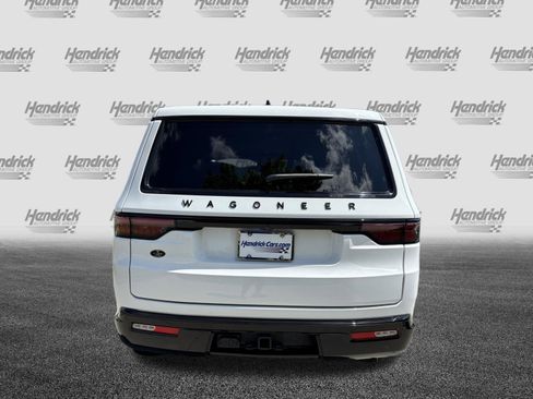 Used 2025 Jeep Wagoneer Series II w/ Convenience Group I AWD/4WD image 9