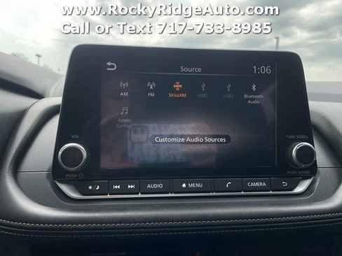 Used 2024 Nissan Rogue S image 22