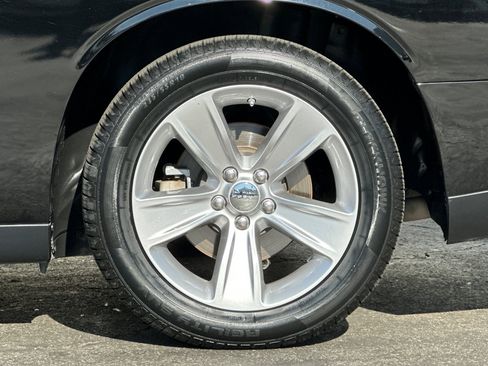 Used 2023 Dodge Challenger SXT image 23