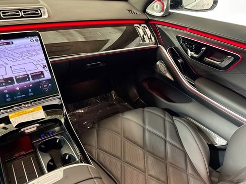 New 2026 Mercedes-Benz Maybach S 580 4MATIC image 21