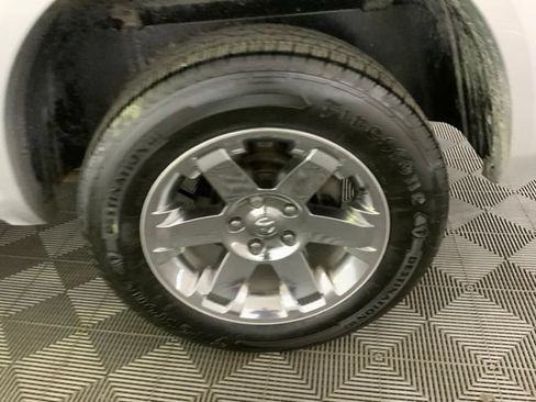 Used 2012 RAM 1500 Laramie w/ Protection Group AWD/4WD image 10